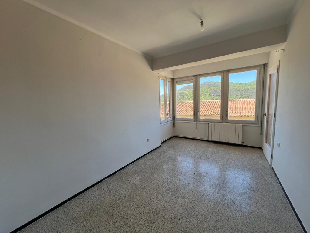 WhatsApp Image 2026-04-14 at 16.34.18 (2)